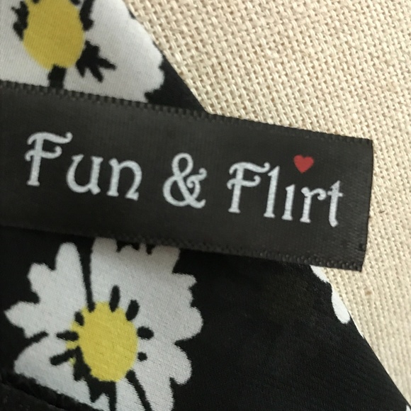Fun & Flirt Daisy print chiffon t shirt - 3/25$ - Picture 8 of 8